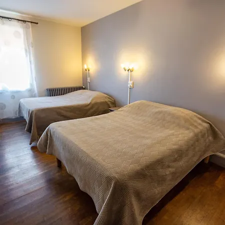 Hotel De La Pomme D'or 3*